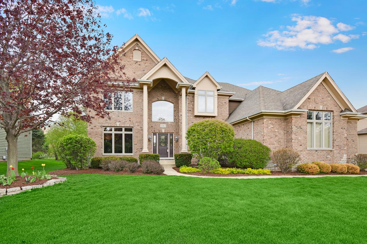 2263 Bird Ln., Batavia, IL 60510