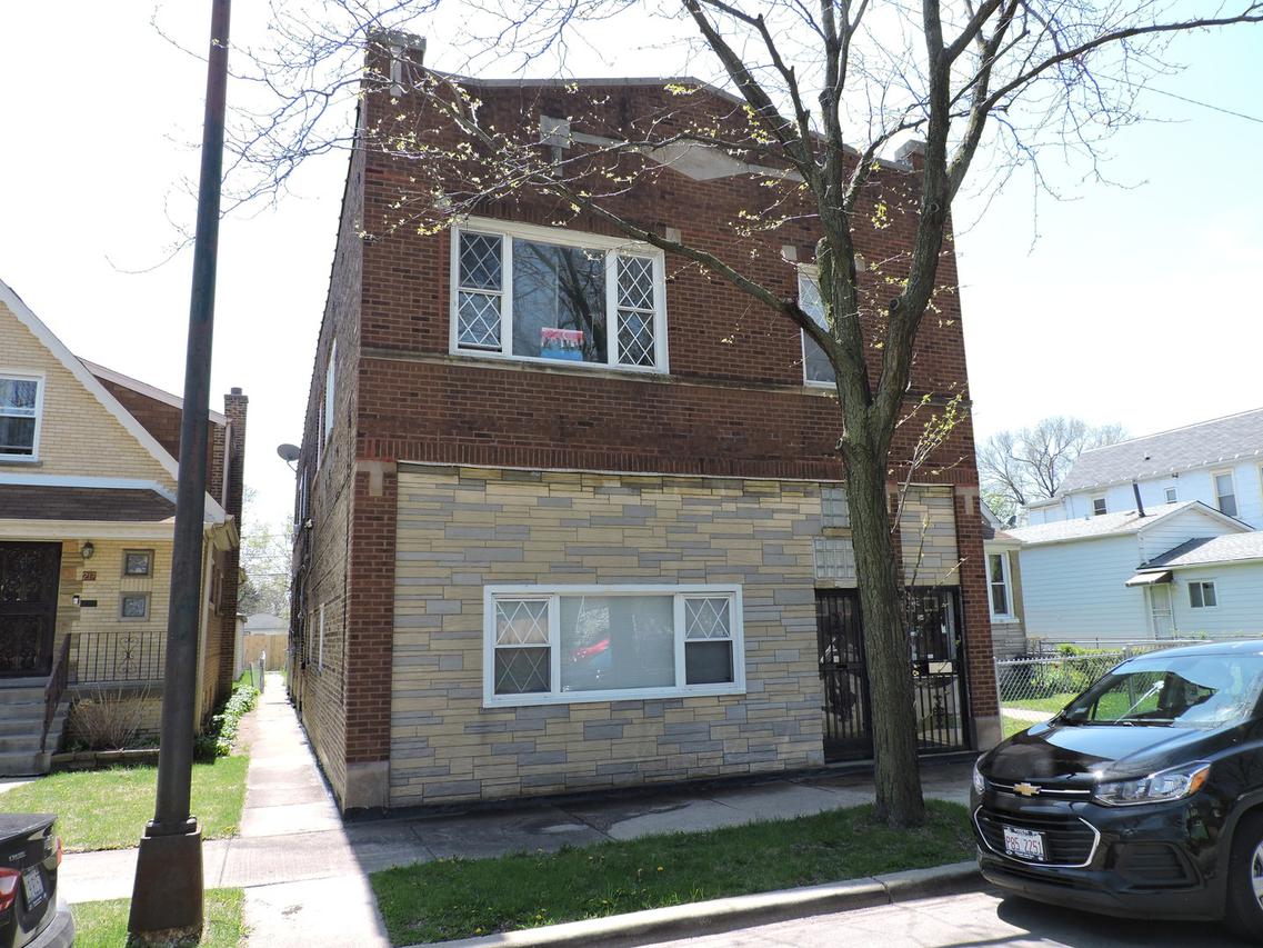 215 E 107th St., Chicago, IL 60628