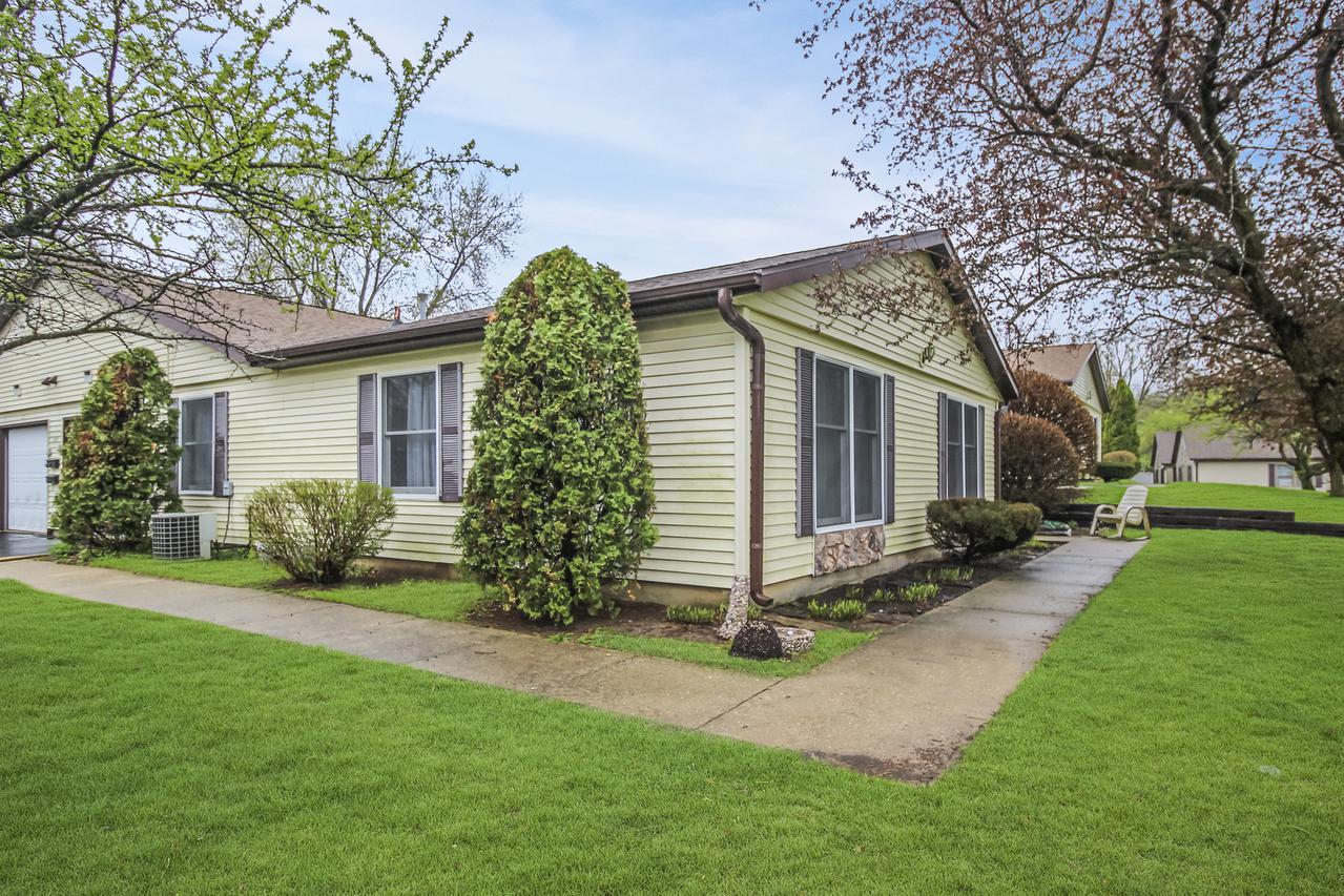 3214 W Carthage Dr. #1, Freeport, IL 61032