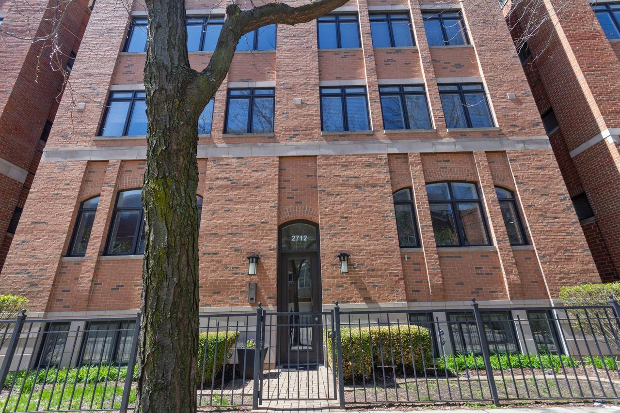 2712 N Lehmann Ct. #4S, Chicago, IL 60614