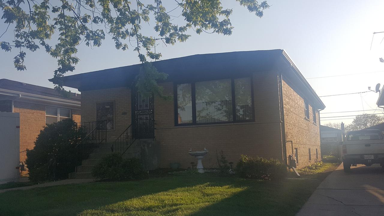 392 Marquette Ave., Calumet City, IL 60409