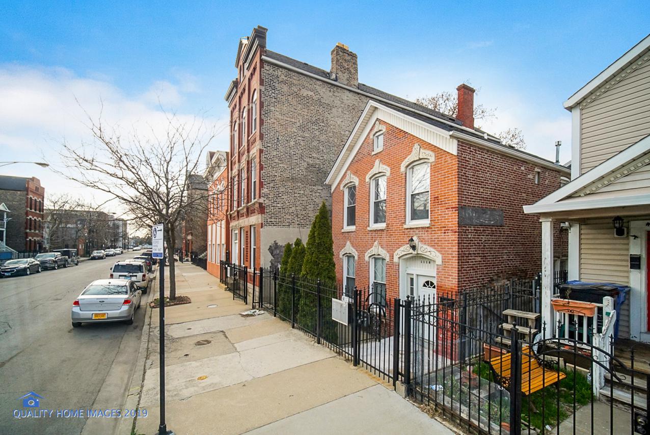 1116 W 17th St., Chicago, IL 60608