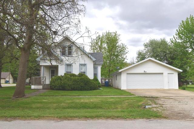 209 S East St., Odell, IL 60460