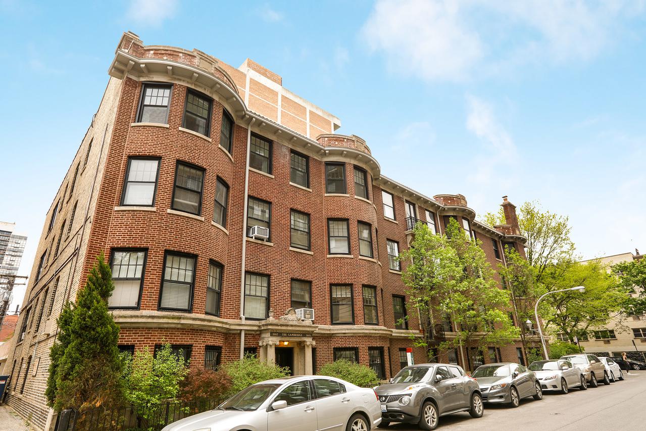 3147 N Cambridge Ave. #3N, Chicago, IL 60657