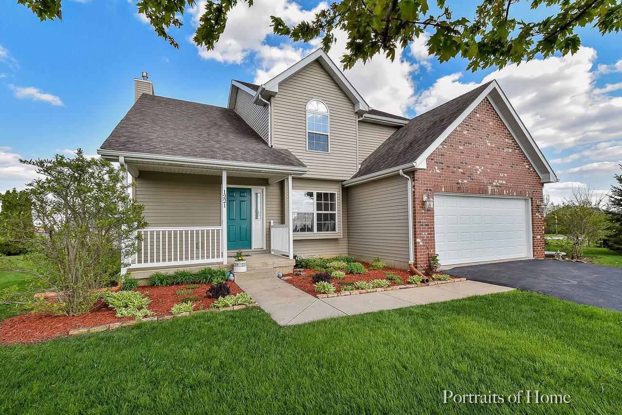 1221 Omega Circle Dr., Dekalb, IL 60115