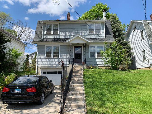 830 W Chestnut St., Freeport, IL 61032