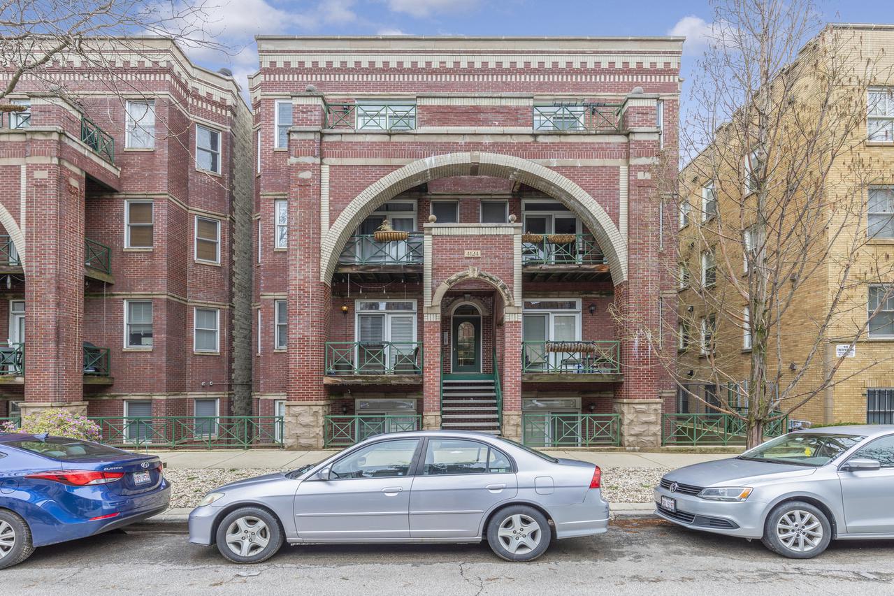 4124 N Kenmore Ave. #3N, Chicago, IL 60613