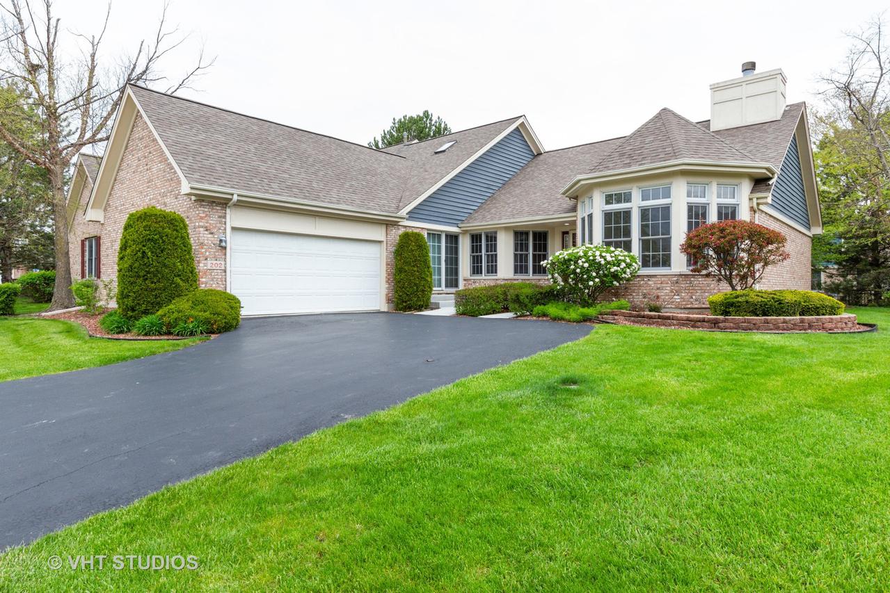 202 Wysteria Dr., Olympia Fields, IL 60461