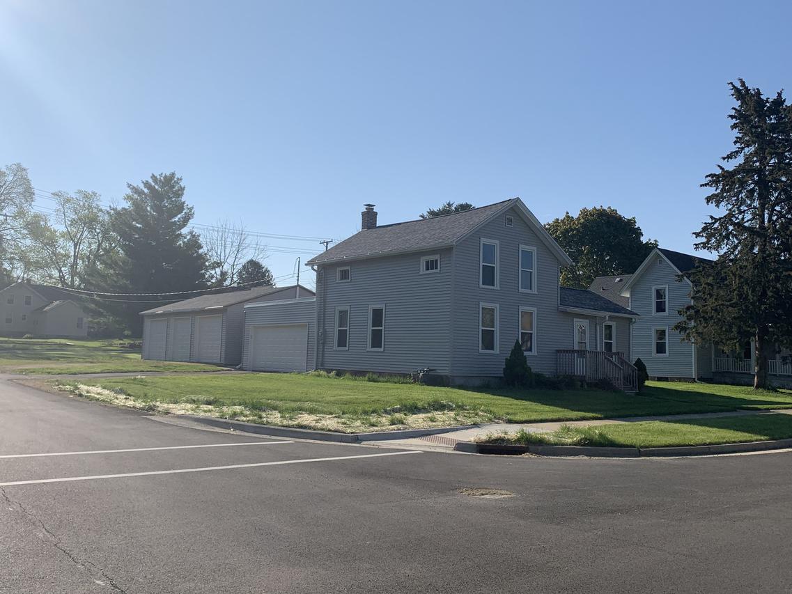 202 S Elida St., Winnebago, IL 61088