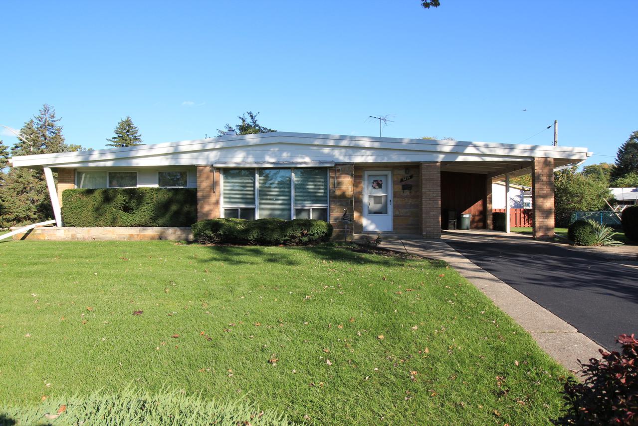5115 N Mission Dr., Norridge, IL 60706