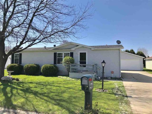 5395 Heartwood Ln., Roscoe, IL 61073