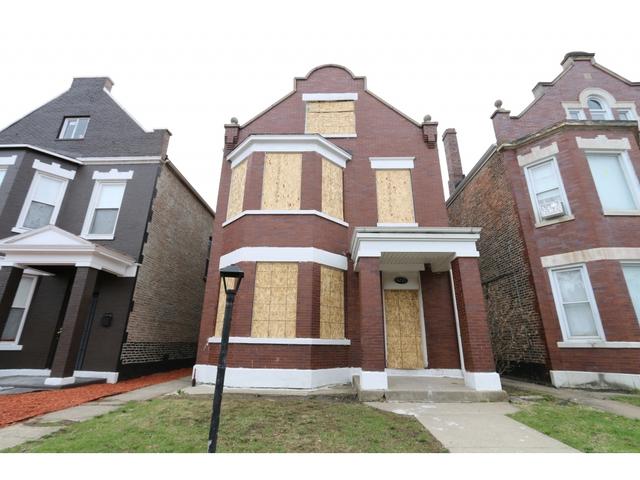 4235 W Cullerton St., Chicago, IL 60623