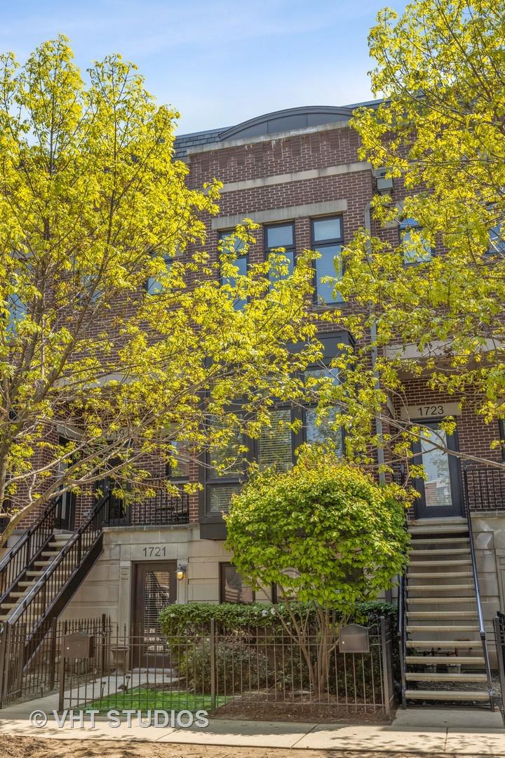 1721 W George St. #52, Chicago, IL 60657