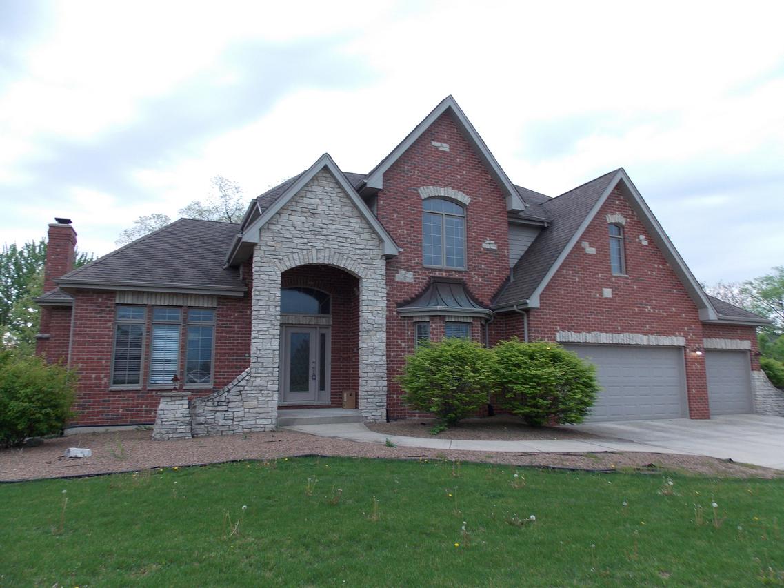 21163 S Wooded Cove Dr., Elwood, IL 60421