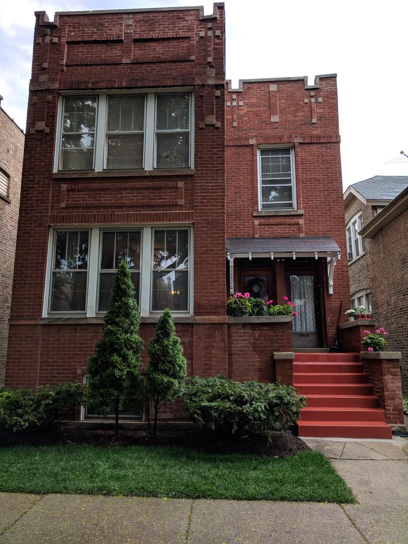 3628 N Claremont Ave., Chicago, IL 60618