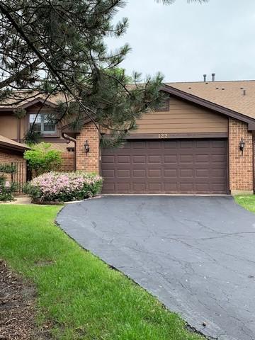 122 Indian Trail Dr., Westmont, IL 60559