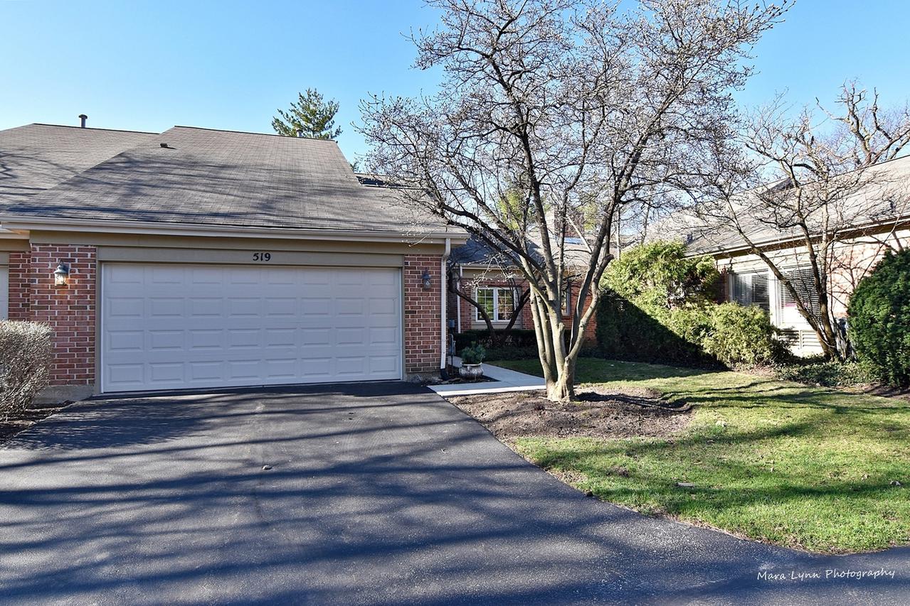 519 Shagbark Dr., Elgin, IL 60123