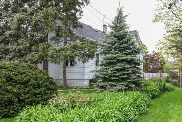 9425 Sayre Ave., Oak Lawn, IL 60453