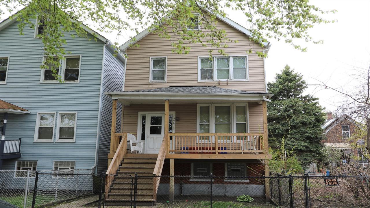 8506 S Mackinaw Ave., Chicago, IL 60617