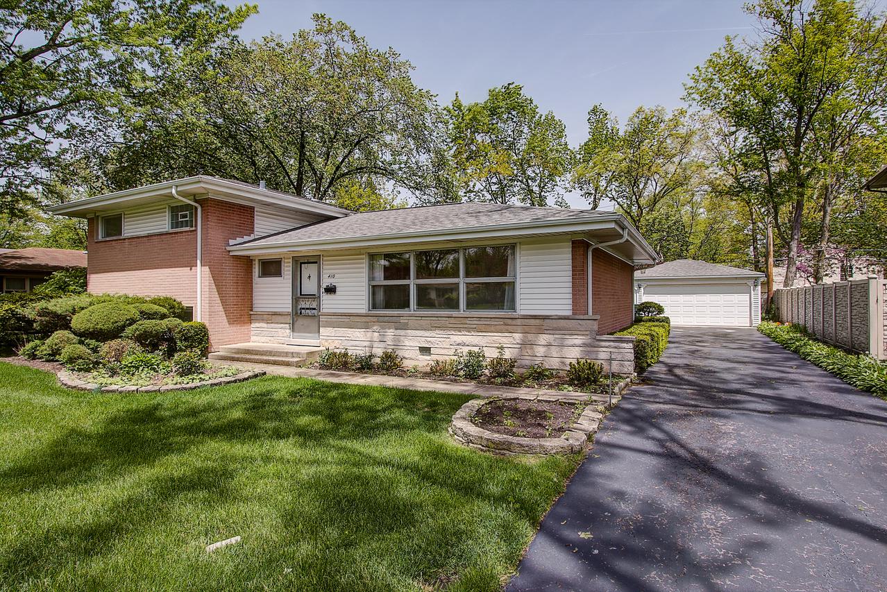 410 Ferndale Rd., Glenview, IL 60025