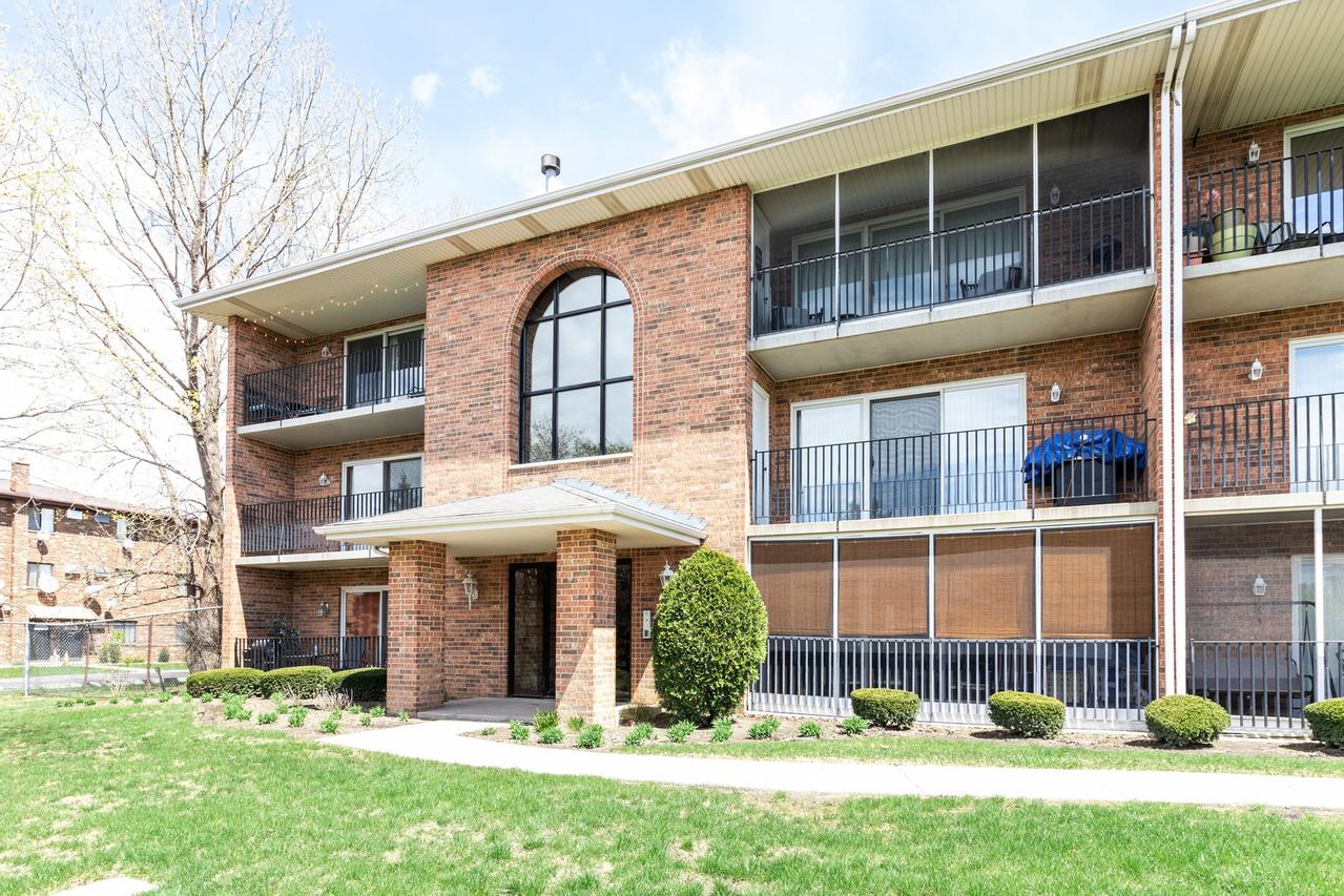 5646 158th St. #405, Oak Forest, IL 60452