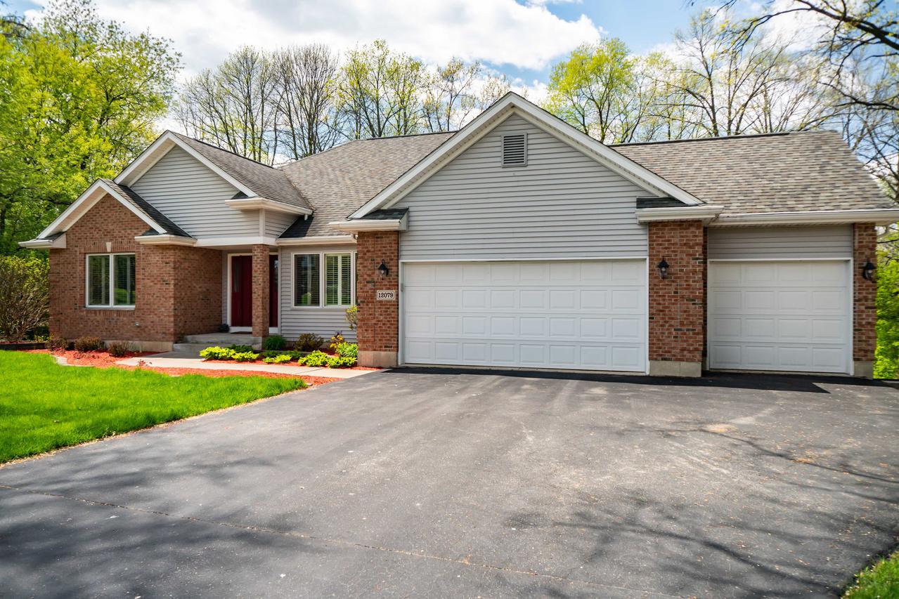 12079 Bowen Pkwy., Roscoe, IL 61073