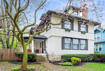 228 6th Ave., La Grange, IL 60525