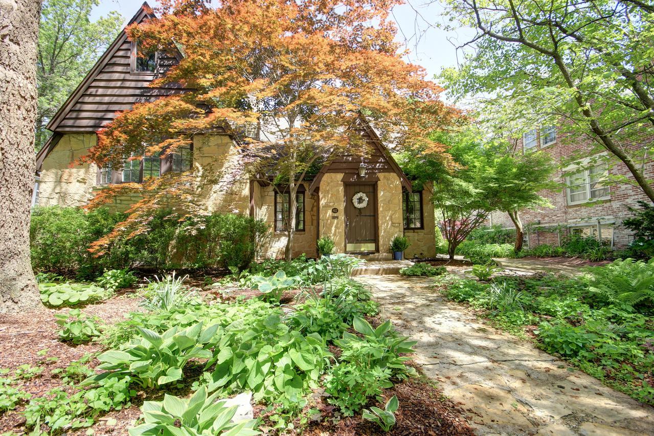 612 W Vermont Ave., Urbana, IL 61801