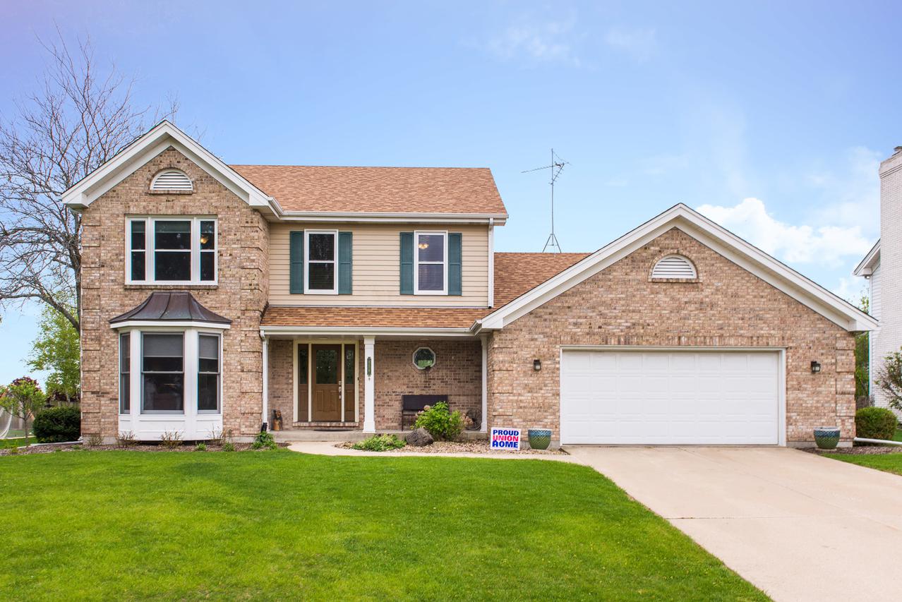 856 Borden Ave., Sycamore, IL 60178