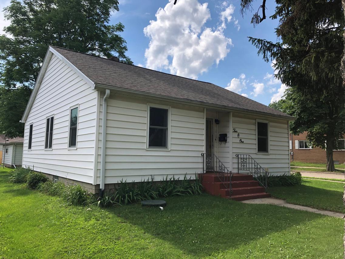 201 Morris St., Joliet, IL 60436