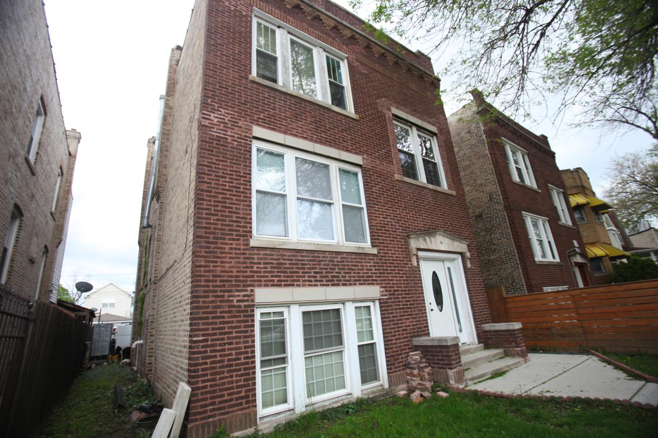 4409 W Thomas St., Chicago, IL 60651