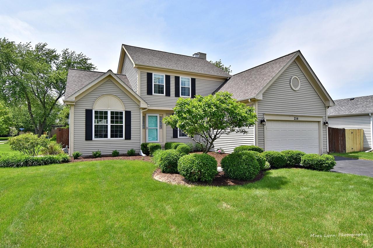 216 Mistwood Ln., North Aurora, IL 60542