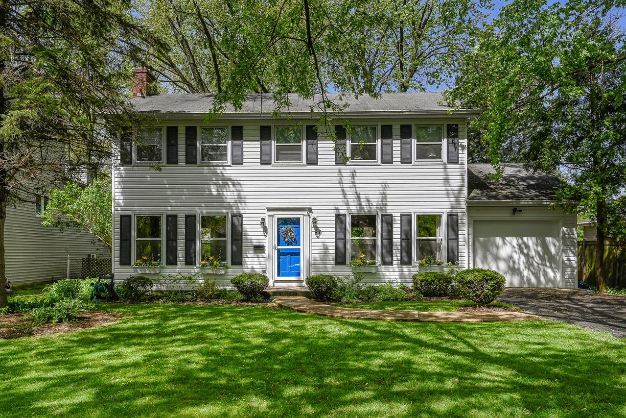 56 Forest Ave., Glen Ellyn, IL 60137