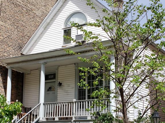2853 N Christiana Ave., Chicago, IL 60618