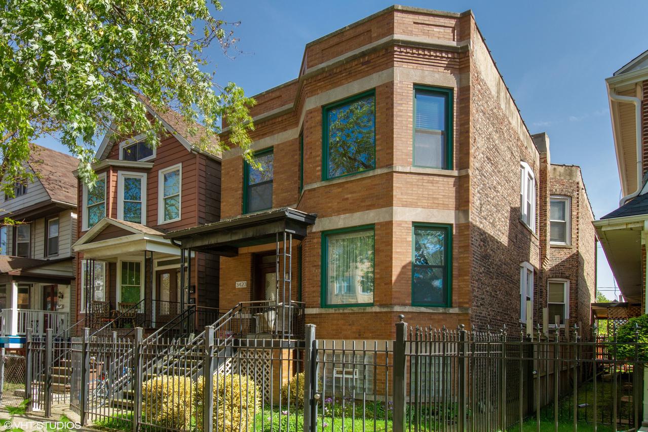 3423 W Palmer St., Chicago, IL 60647