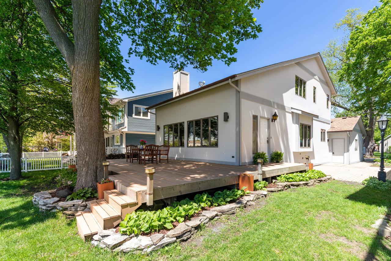 33800 N Lake Shore Dr., Grayslake, IL 60030