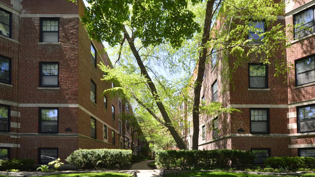 728 Hinman Ave. #1E, Evanston, IL 60202