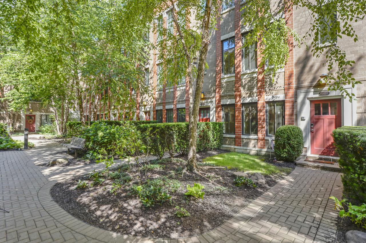 5003 N Lincoln Ave. #1, Chicago, IL 60625