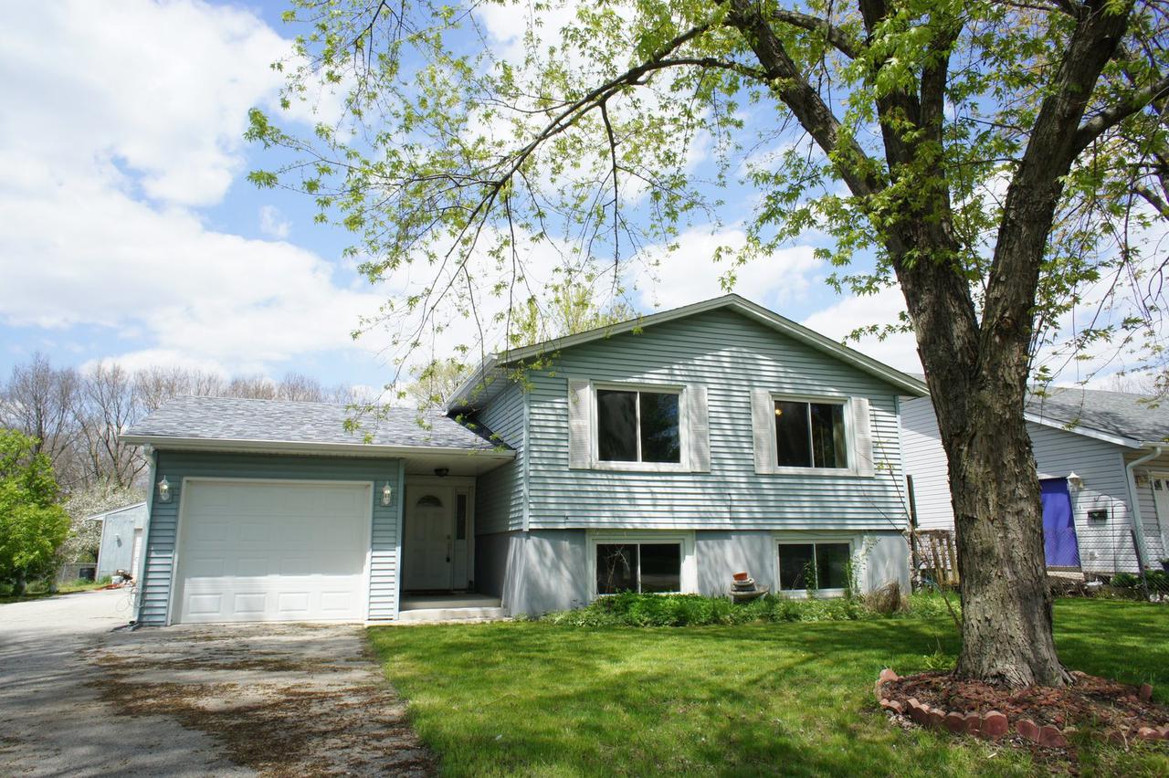 1420 Minns Dr., Machesney Park, IL 61115