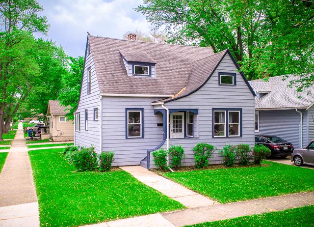 702 Jackson St., Aurora, IL 60505