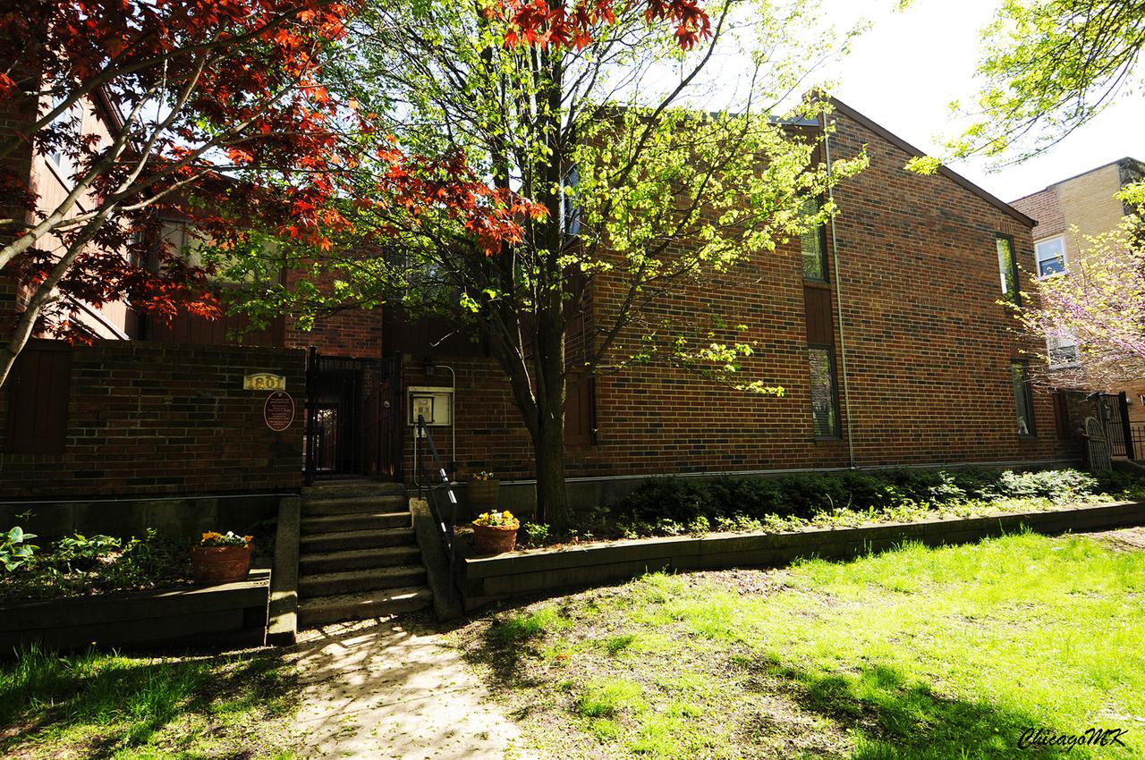 1801 W Touhy Ave. #E, Chicago, IL 60626