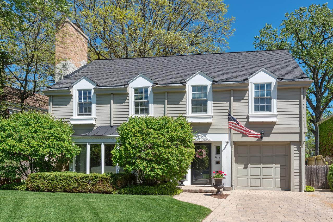 1412 Ashland Ln., Wilmette, IL 60091
