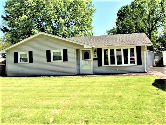 13 Hanson Dr., Bourbonnais, IL 60914