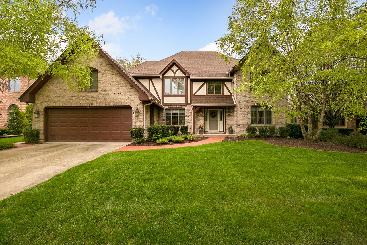 1712 Lakeview Dr., Darien, IL 60561