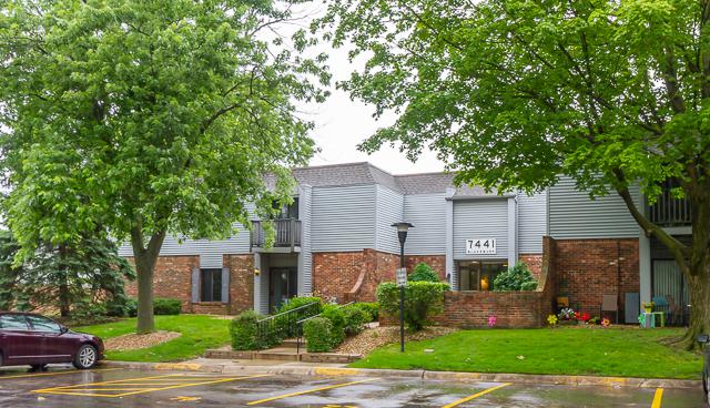 7441 Blackburn Ave. #106, Downers Grove, IL 60516