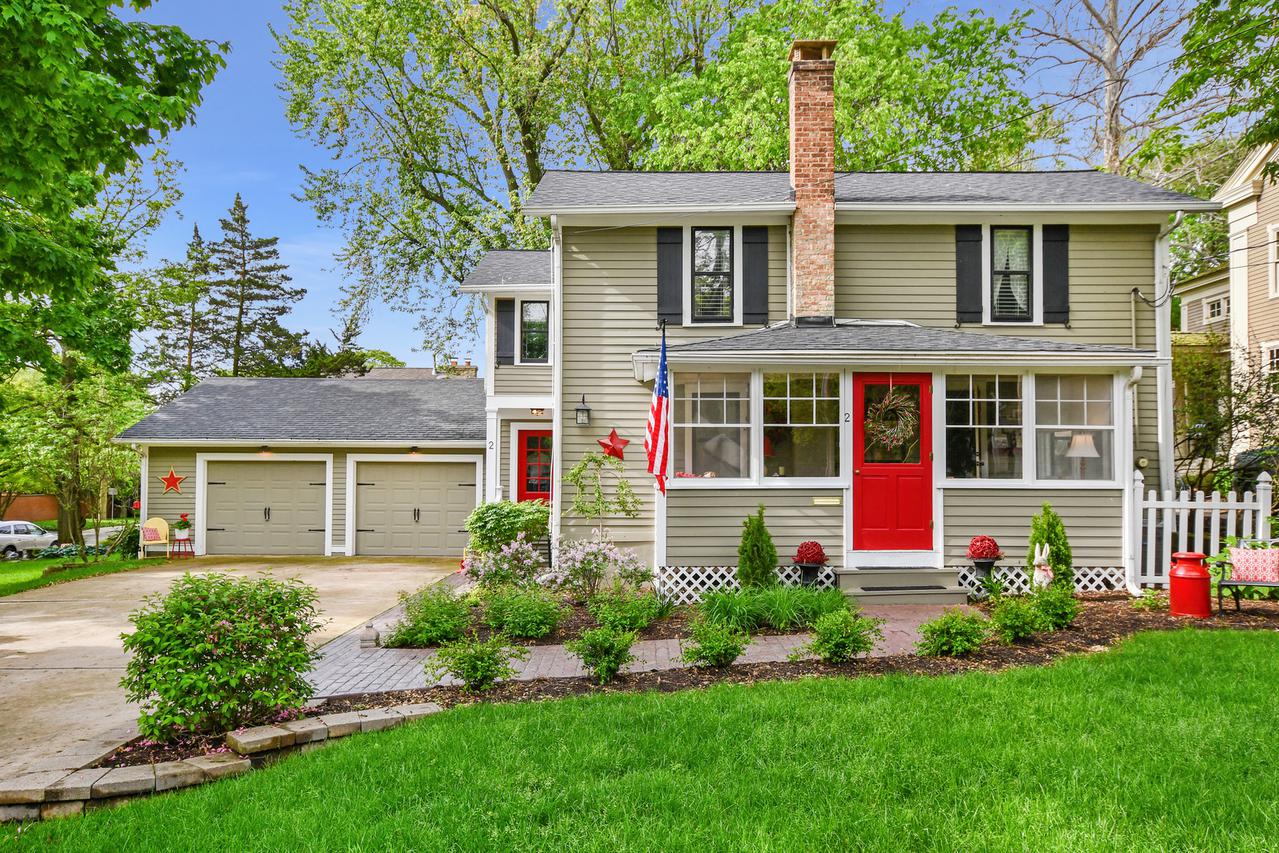 2 Franklin St., Geneva, IL 60134