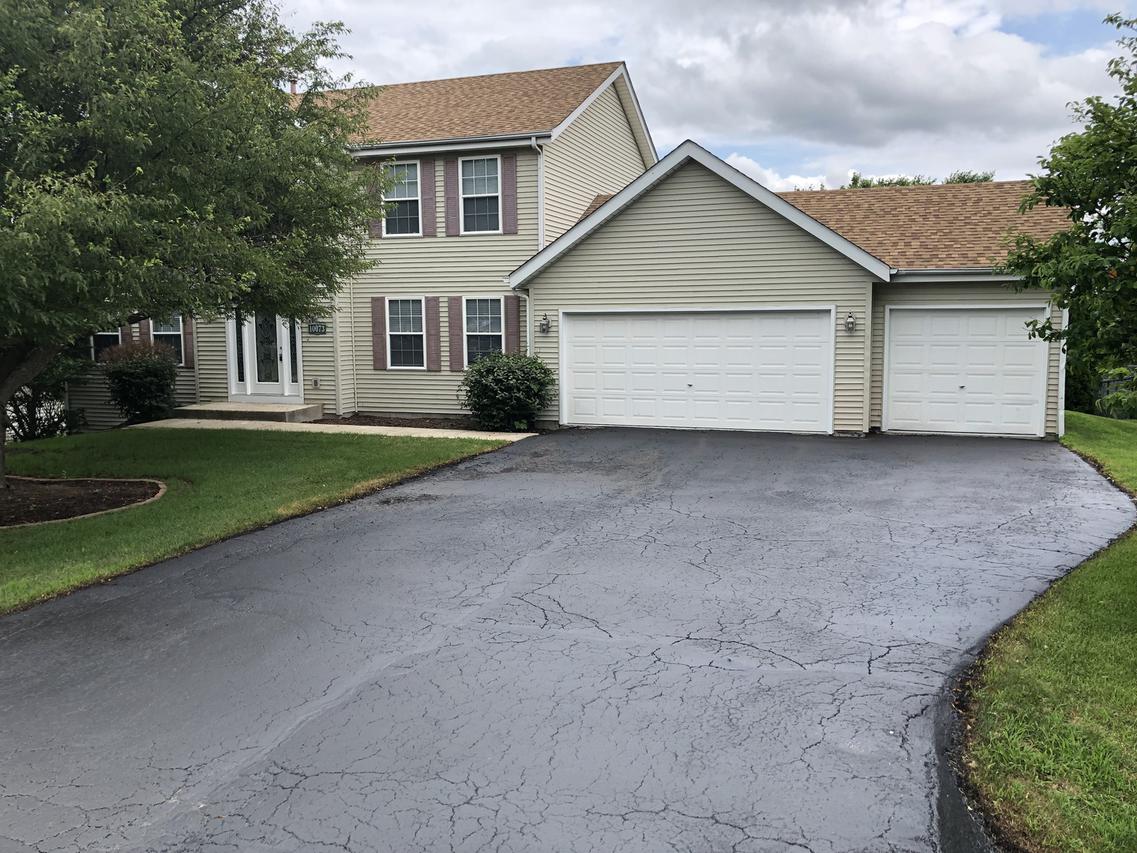 10073 Fawn Prairie Dr., Roscoe, IL 61073