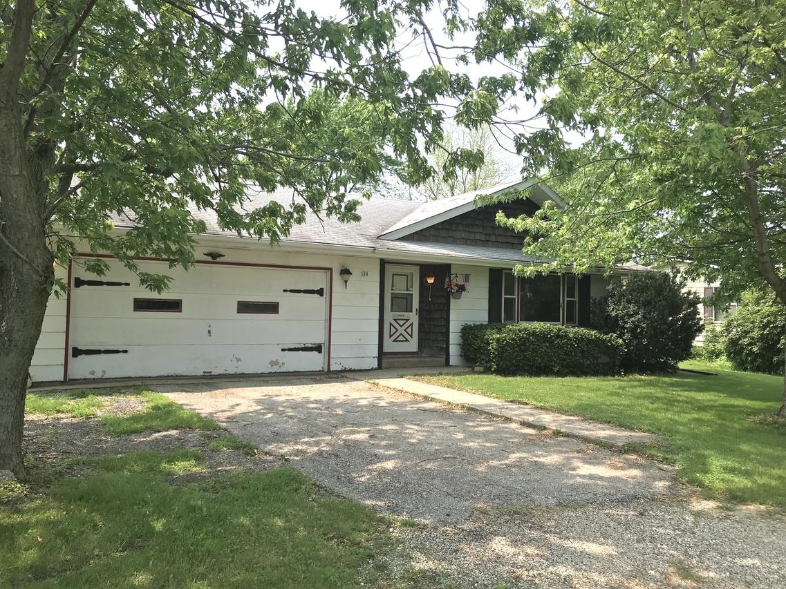 134 N Washington St., Sheffield, IL 61361