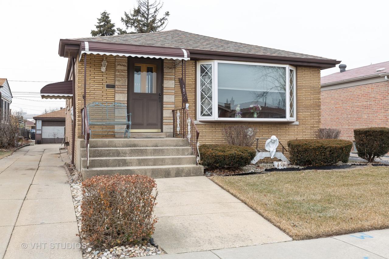 12848 S Manistee Ave., Chicago, IL 60633