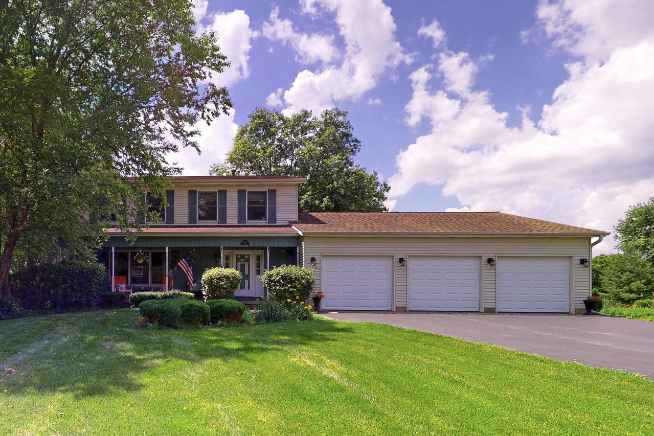 743 Hillcrest Dr., Sleepy Hollow, IL 60118